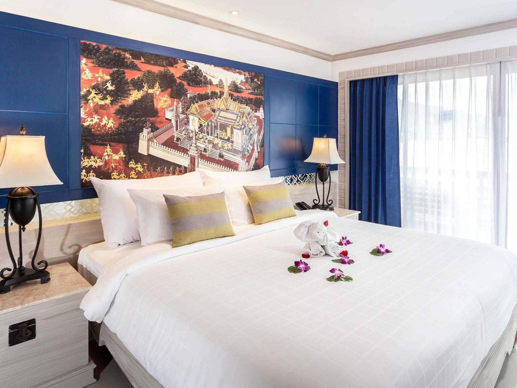 Family Suite 1 King Bed 2 Single Beds,1771694542:JPEG